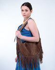 Borsa in pelle scamosciata a spalla con frange a spalla