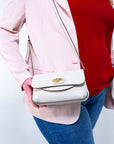 BORSA A TRACOLLA con chiusura a PATTA