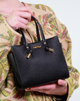 Pochette a mano con tracolla