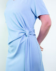 Abito midi m/c con drappeggio e nastro