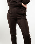 PANTALONI CON ELASTICO SLIM FIT CON CUCITURA APPLICATA