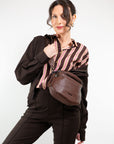BORSA MARSUPIO CON TRACOLLA LOGATA