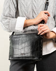 BORSA A BUSTA CON TRACOLLA EFFETTO COCCO