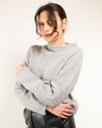 Maglia coste inglese scollo a cratere in misto lana e cashmere