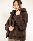 TEDDY CORTO CON CAPPUCCIO E IMBOTTITURA STACCABILE