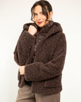 TEDDY CORTO CON CAPPUCCIO E IMBOTTITURA STACCABILE