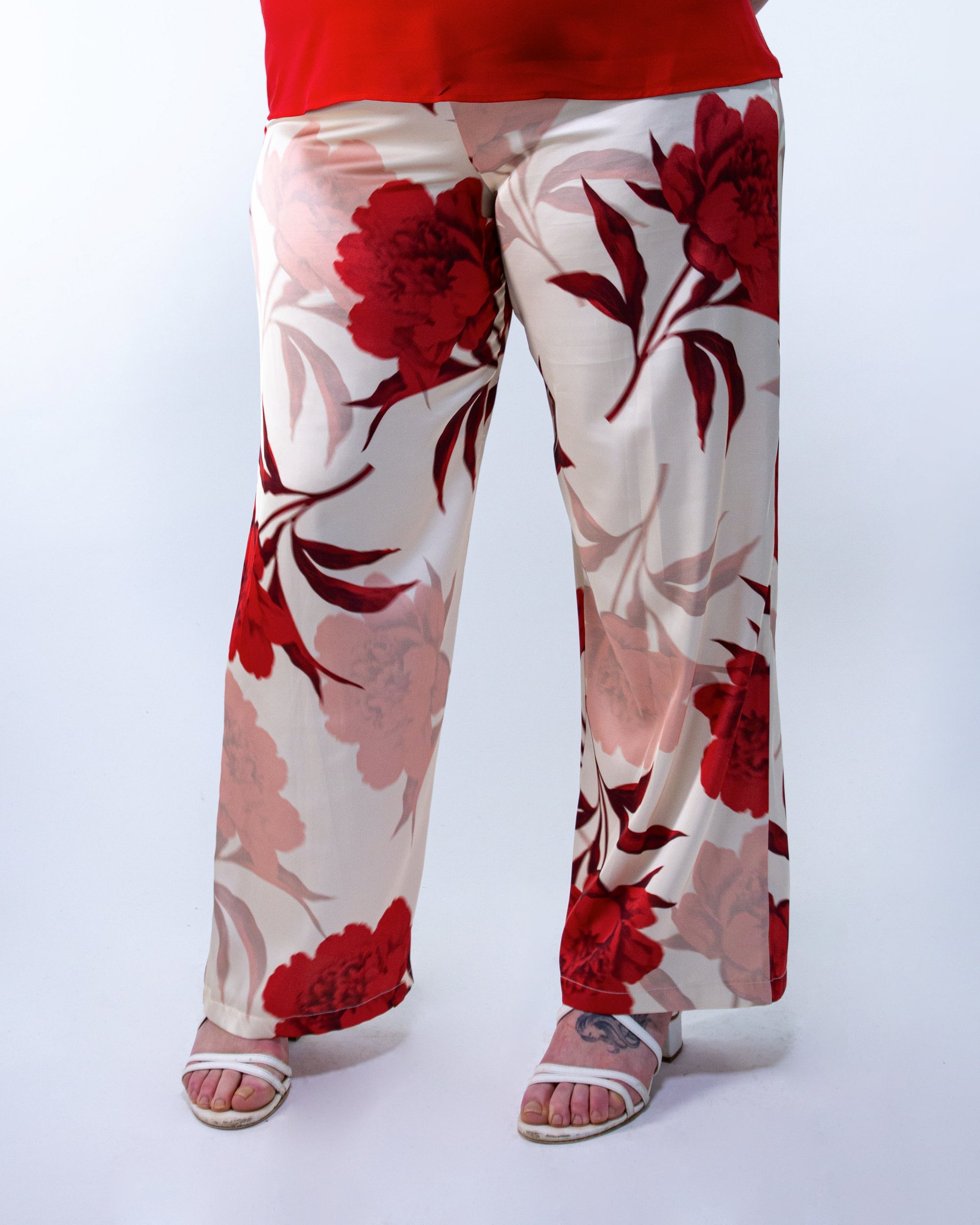 Pantalone largo con elastico