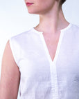 Canotta con scollo a V in lino-cotone bianco