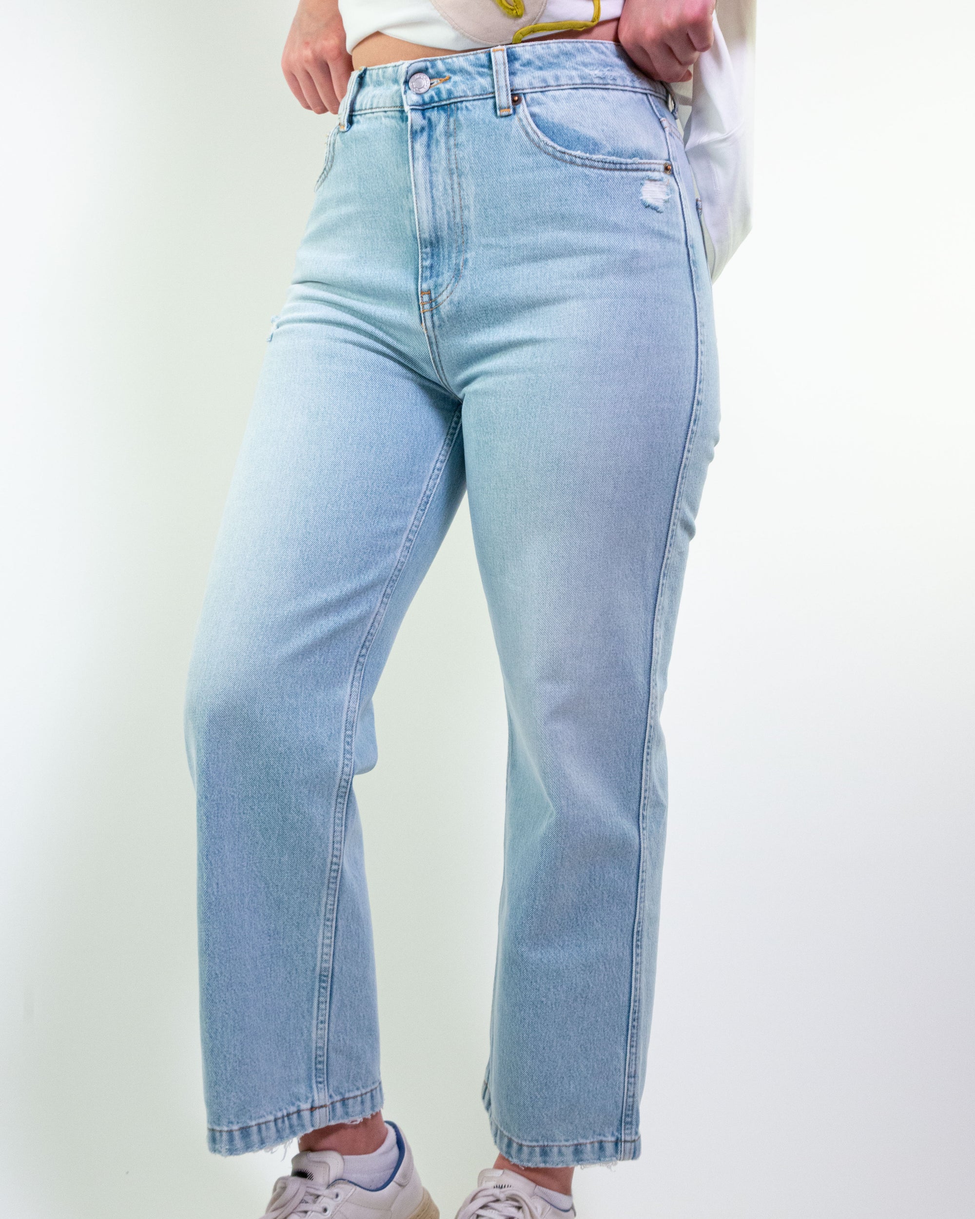 Jeans KATE chiaro con abrasione