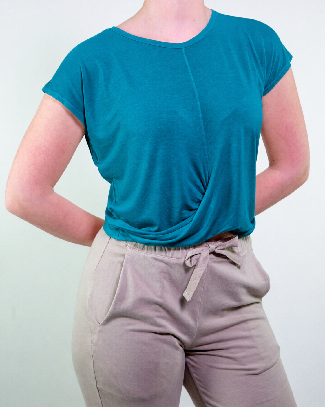 KNOT YOGA T-SHIRT