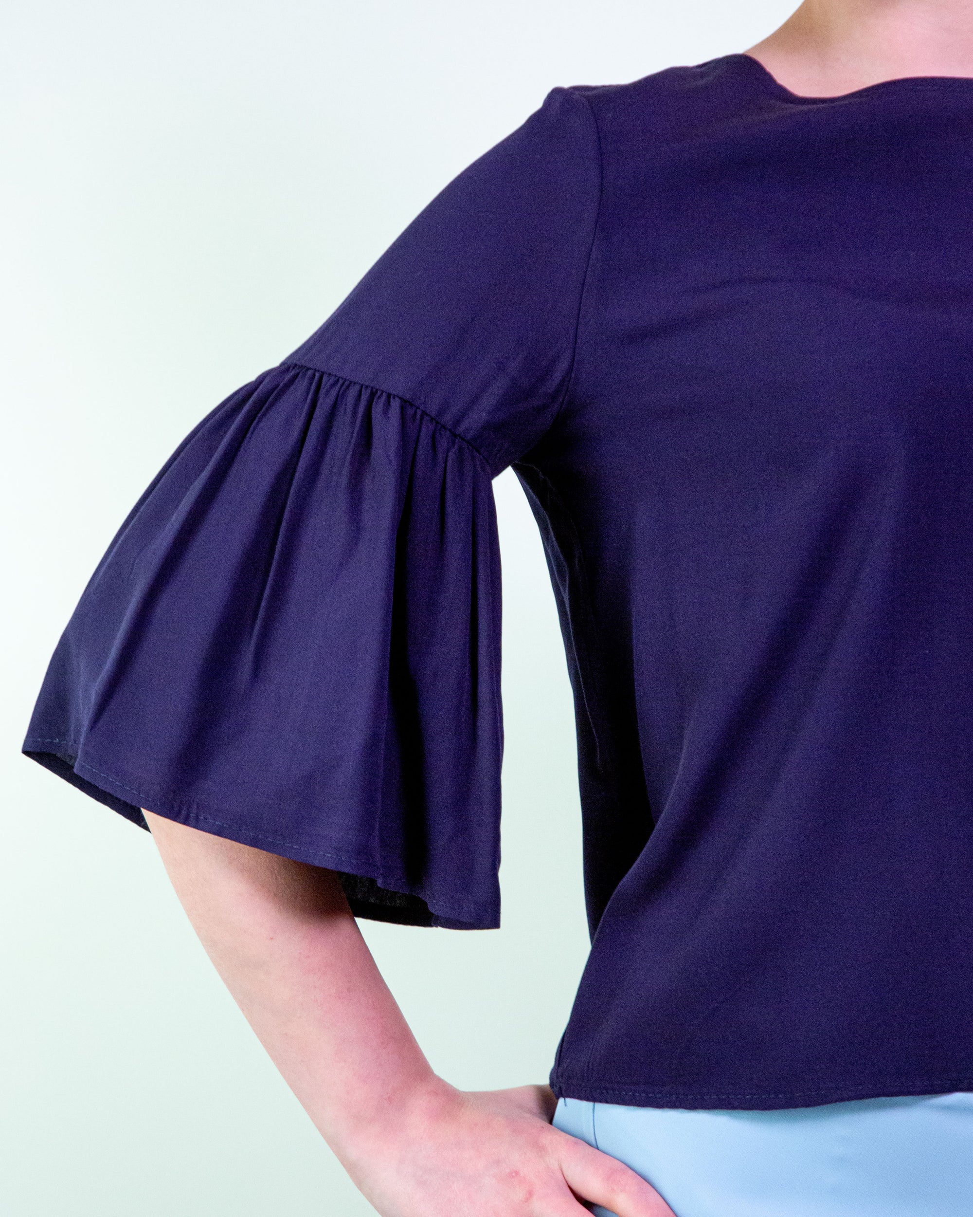 Blusa in viscosa con maniche a palloncino