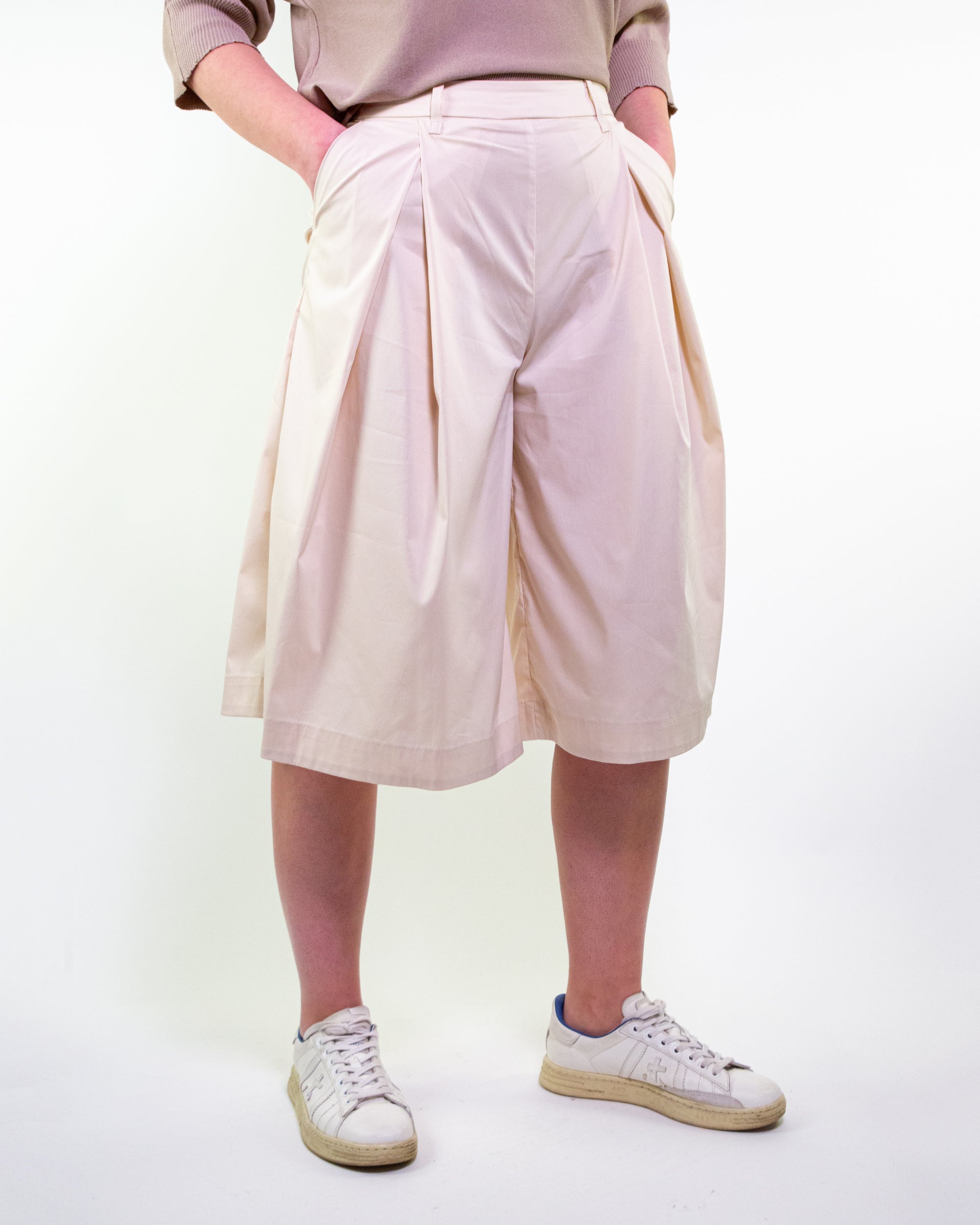 Bermuda in cotone stretch satin