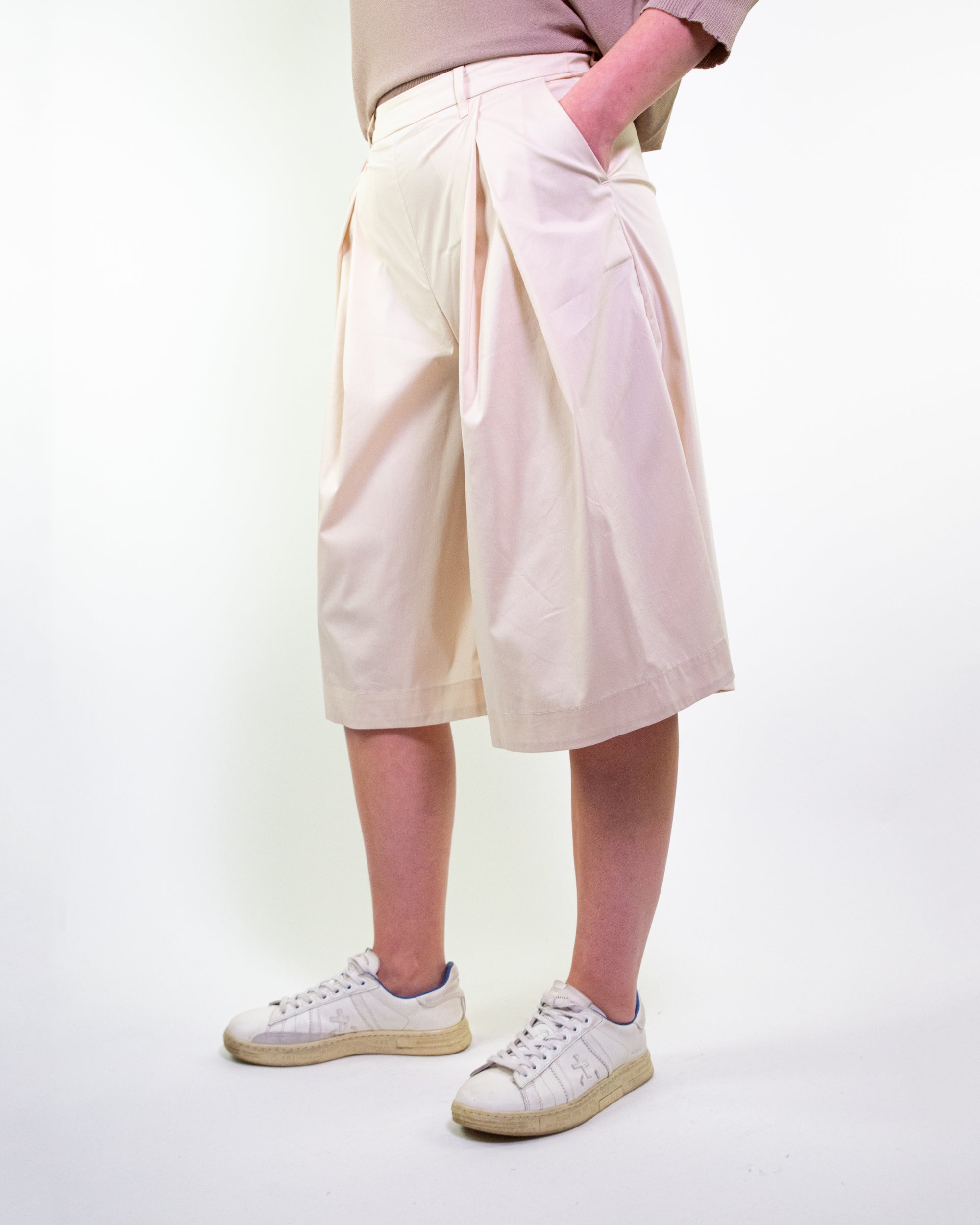Bermuda in cotone stretch satin