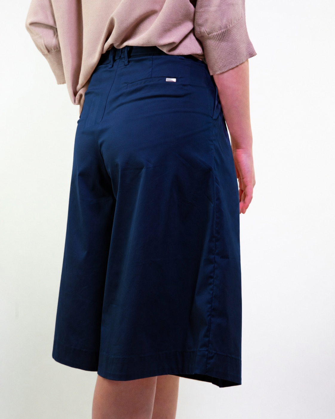 Bermuda in cotone stretch satin