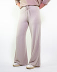 Pantalone largo con coulisse tessuto effetto spugna corda