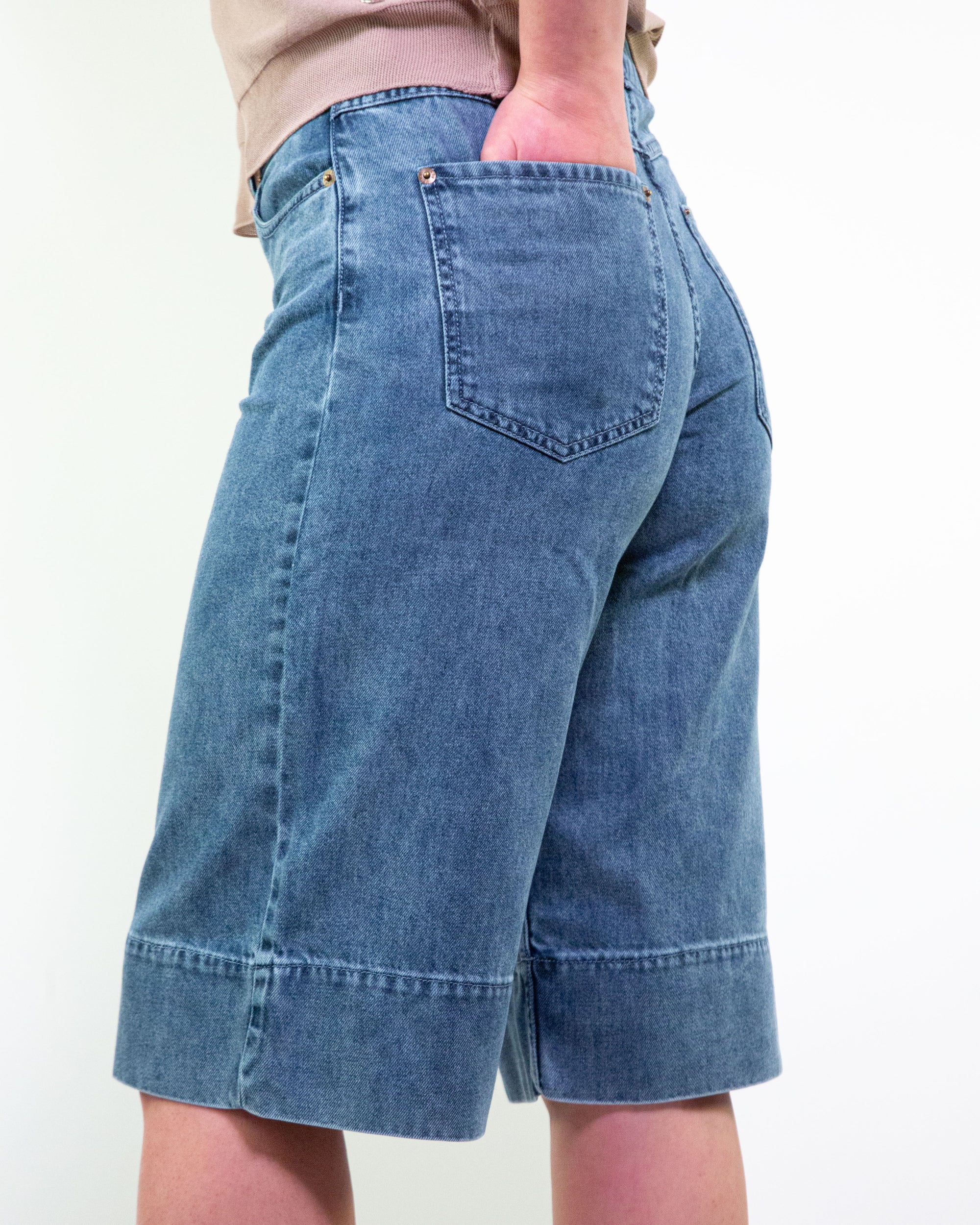 Bermuda denim