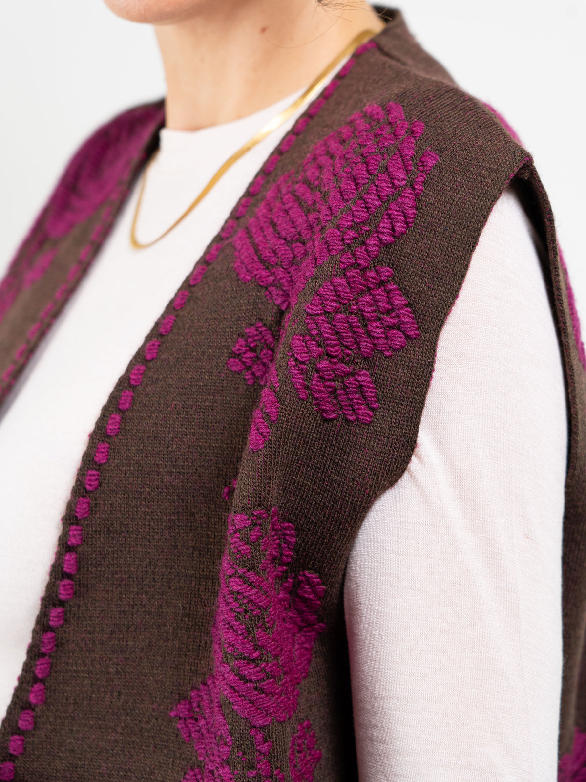 GILET RICAMATO MISTO LANA