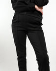 PANTALONI CON ELASTICO SLIM FIT CON CUCITURA APPLICATA