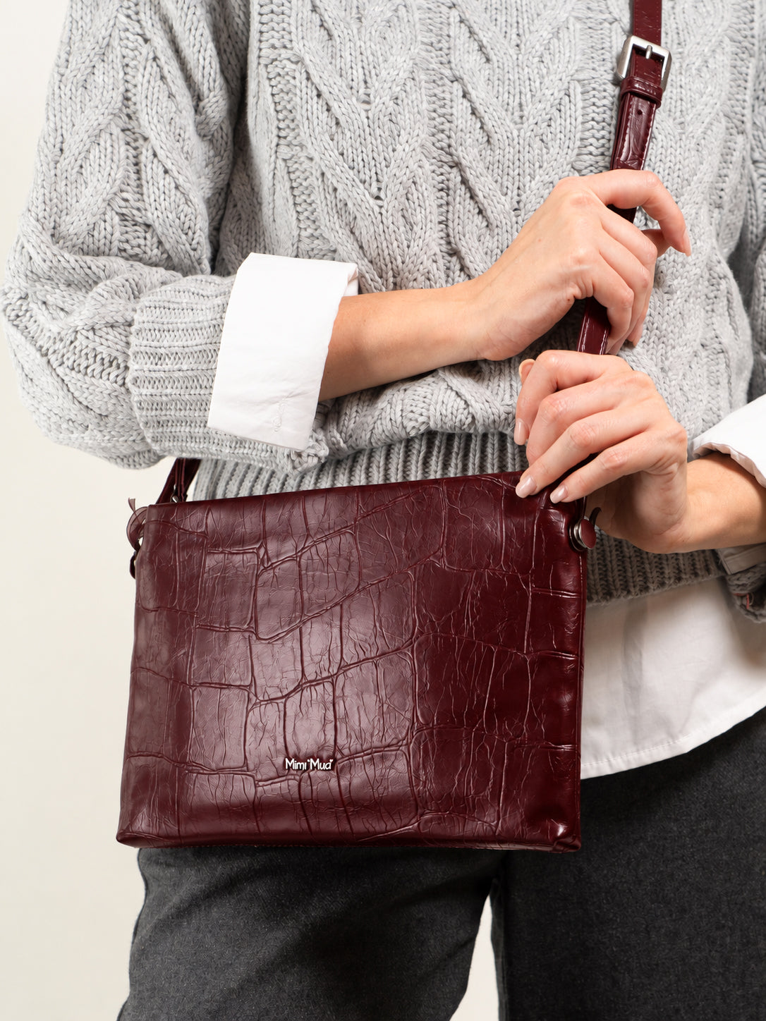 BORSA A BUSTA CON TRACOLLA EFFETTO COCCO