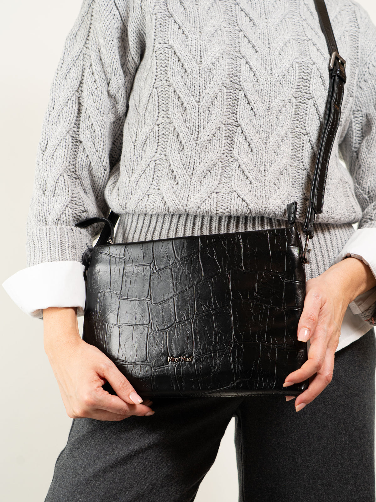BORSA A BUSTA CON TRACOLLA EFFETTO COCCO