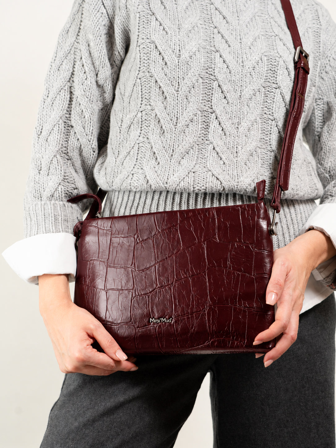 BORSA A BUSTA CON TRACOLLA EFFETTO COCCO