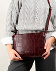 BORSA A BUSTA CON TRACOLLA EFFETTO COCCO
