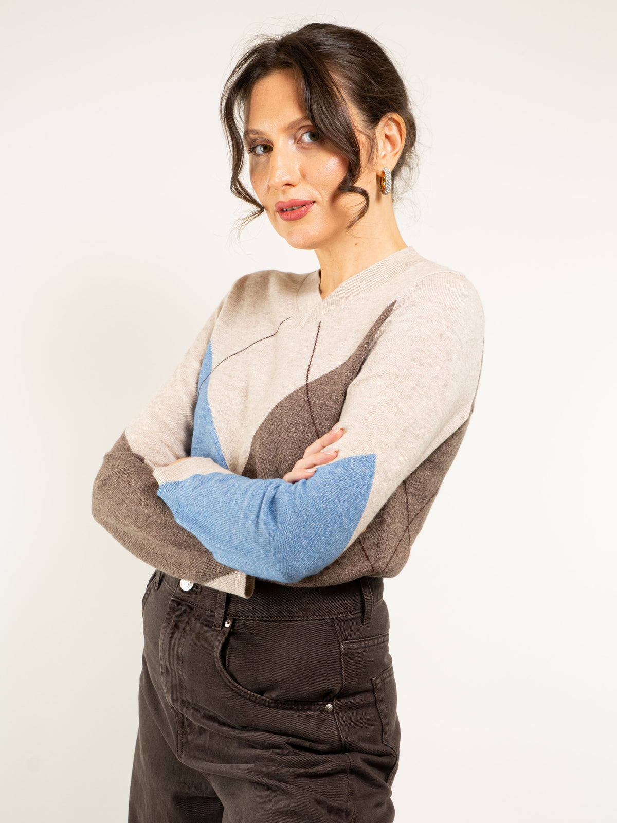 PULL OVER ROMBI SCOLLO V IN MISTO CASHMERE