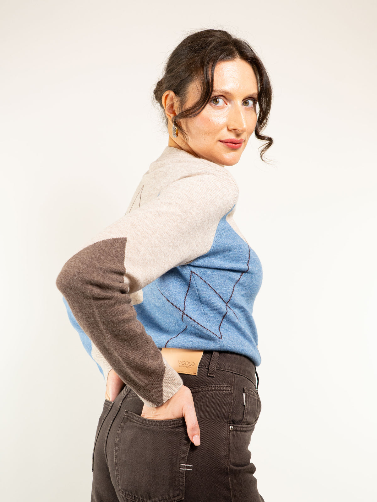 PULL OVER ROMBI SCOLLO V IN MISTO CASHMERE