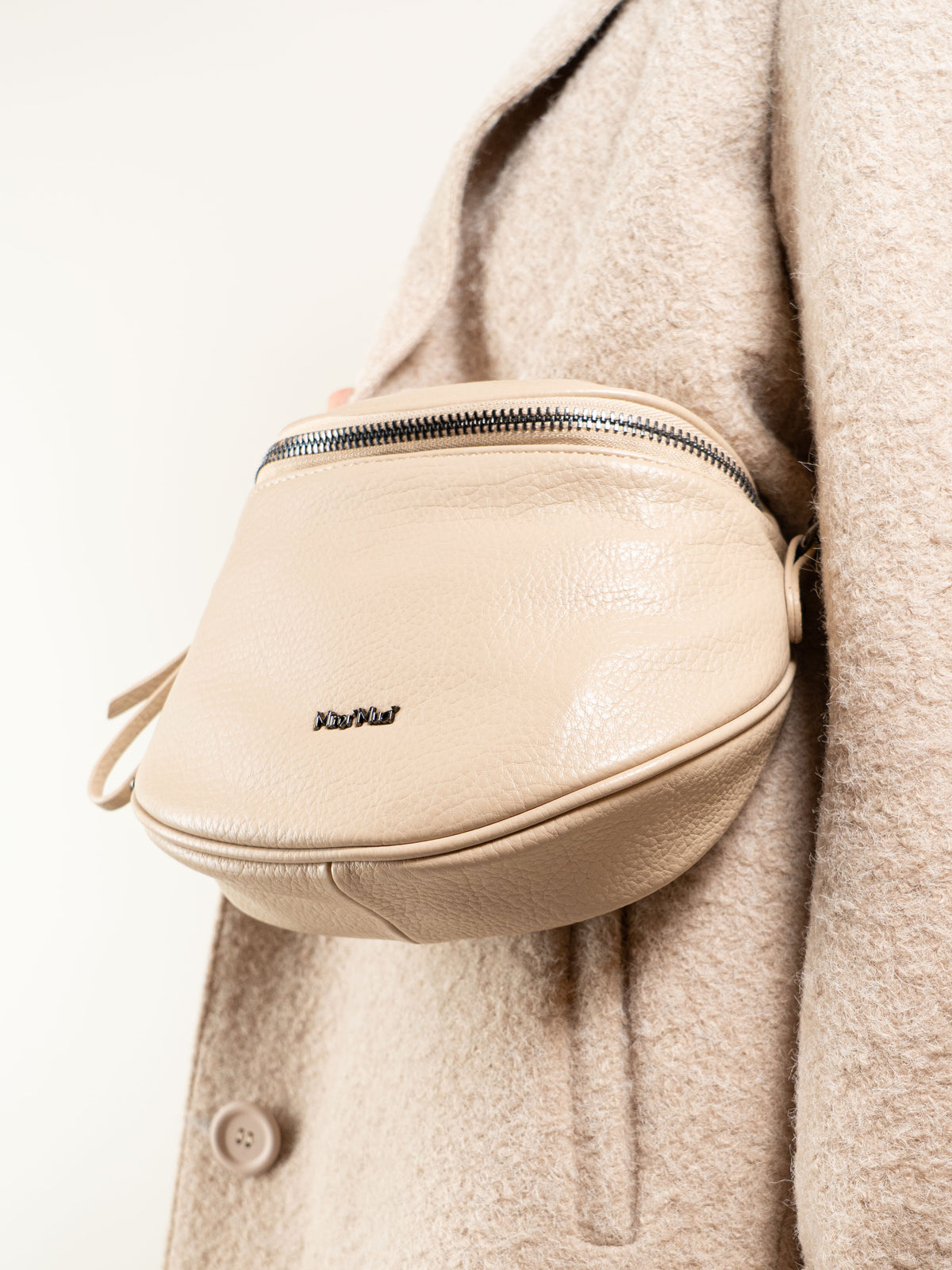 BORSA MARSUPIO CON TRACOLLA LOGATA