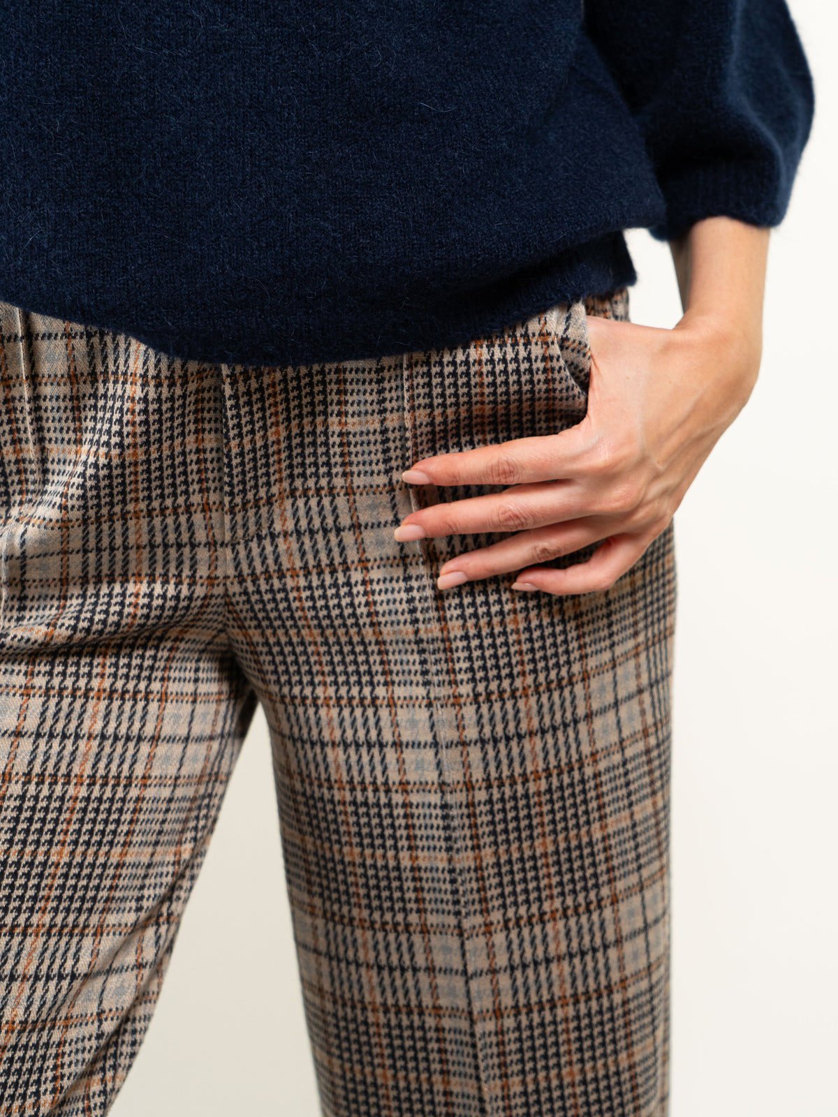 PANTALONI CON ELASTICO A GAMBA LARGA IN VELLUTO A COSTE