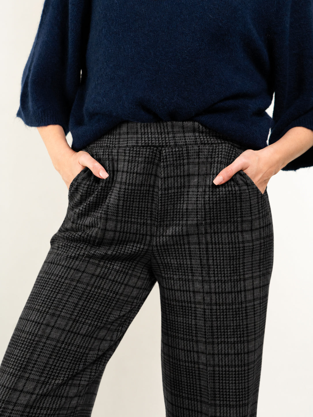 PANTALONI CON ELASTICO A GAMBA LARGA IN VELLUTO A COSTE