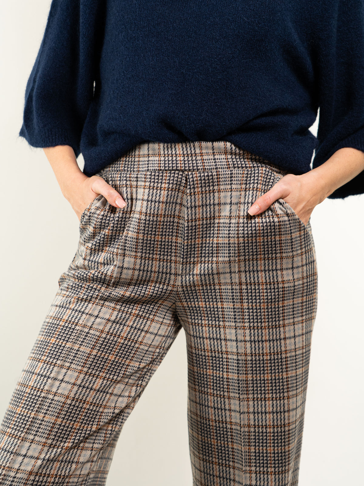 PANTALONI CON ELASTICO A GAMBA LARGA IN VELLUTO A COSTE