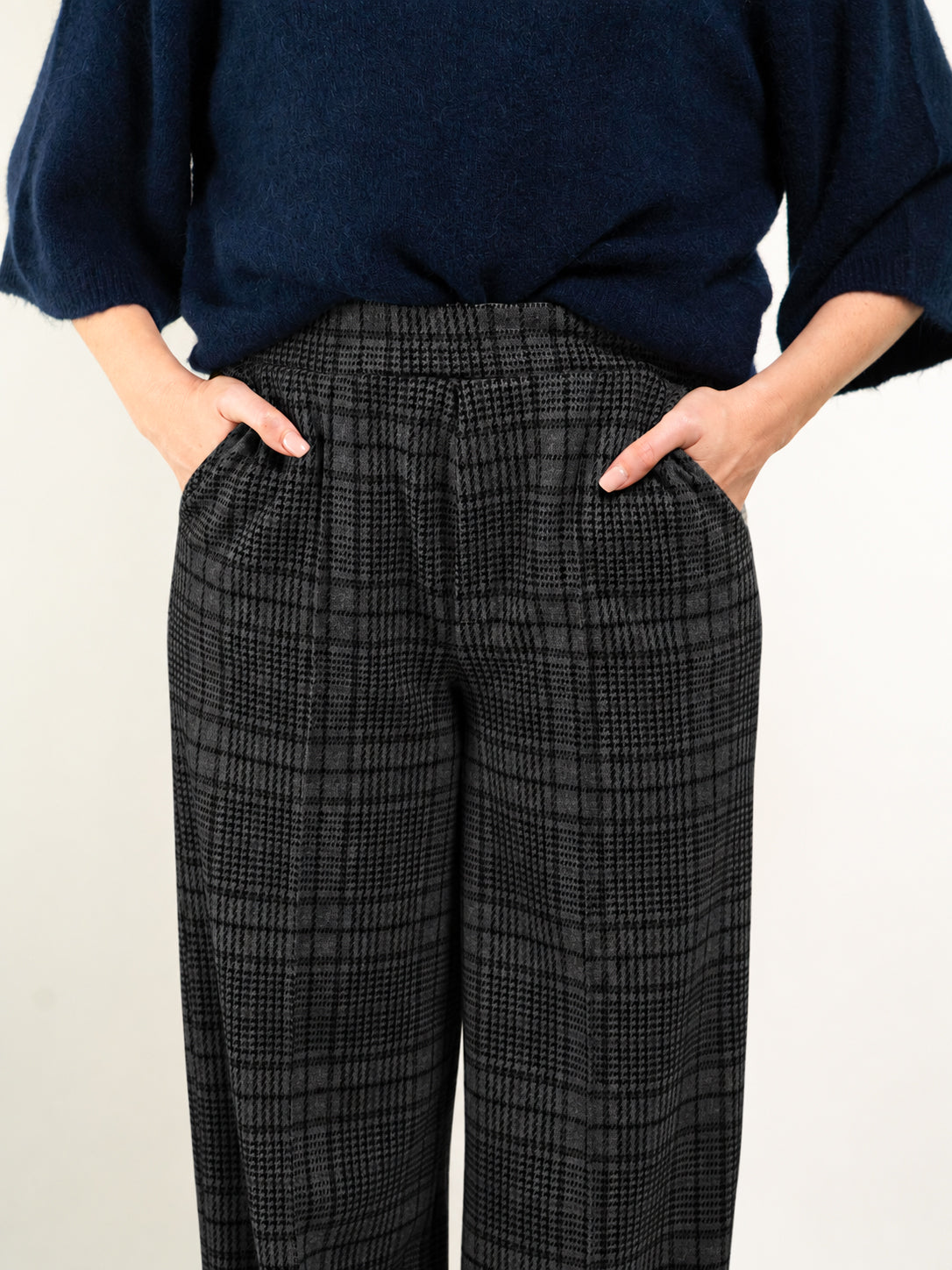 PANTALONI CON ELASTICO A GAMBA LARGA IN VELLUTO A COSTE