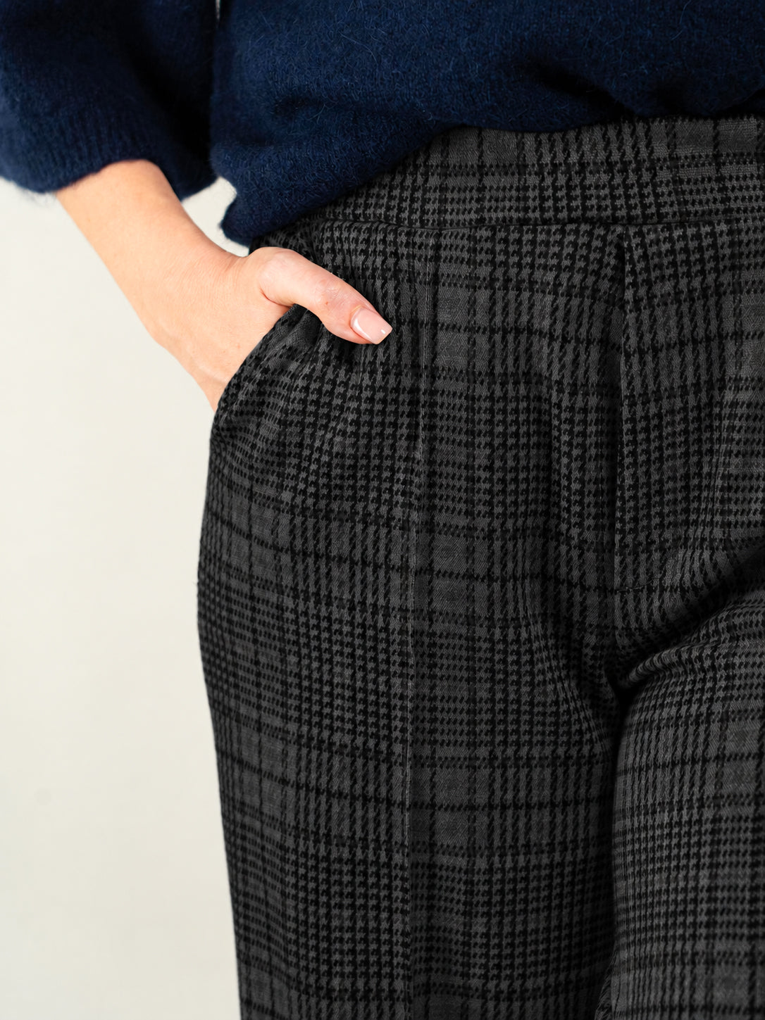 PANTALONI CON ELASTICO A GAMBA LARGA IN VELLUTO A COSTE