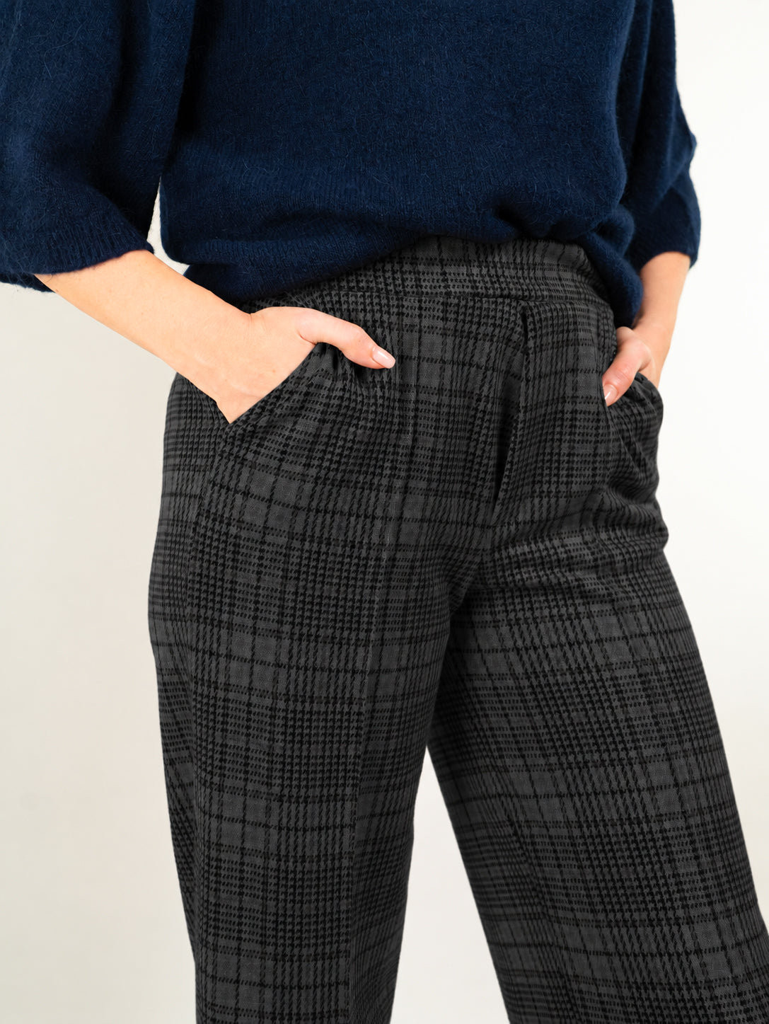 PANTALONI CON ELASTICO A GAMBA LARGA IN VELLUTO A COSTE