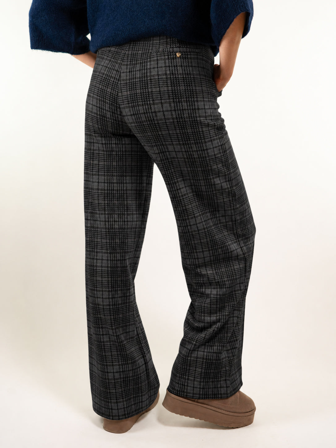 PANTALONI CON ELASTICO A GAMBA LARGA IN VELLUTO A COSTE
