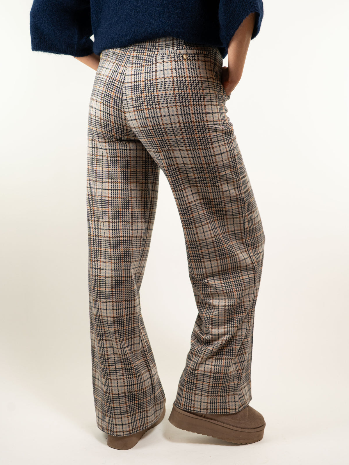 PANTALONE CON ELASTICO GAMBA LARGA IN CHECK