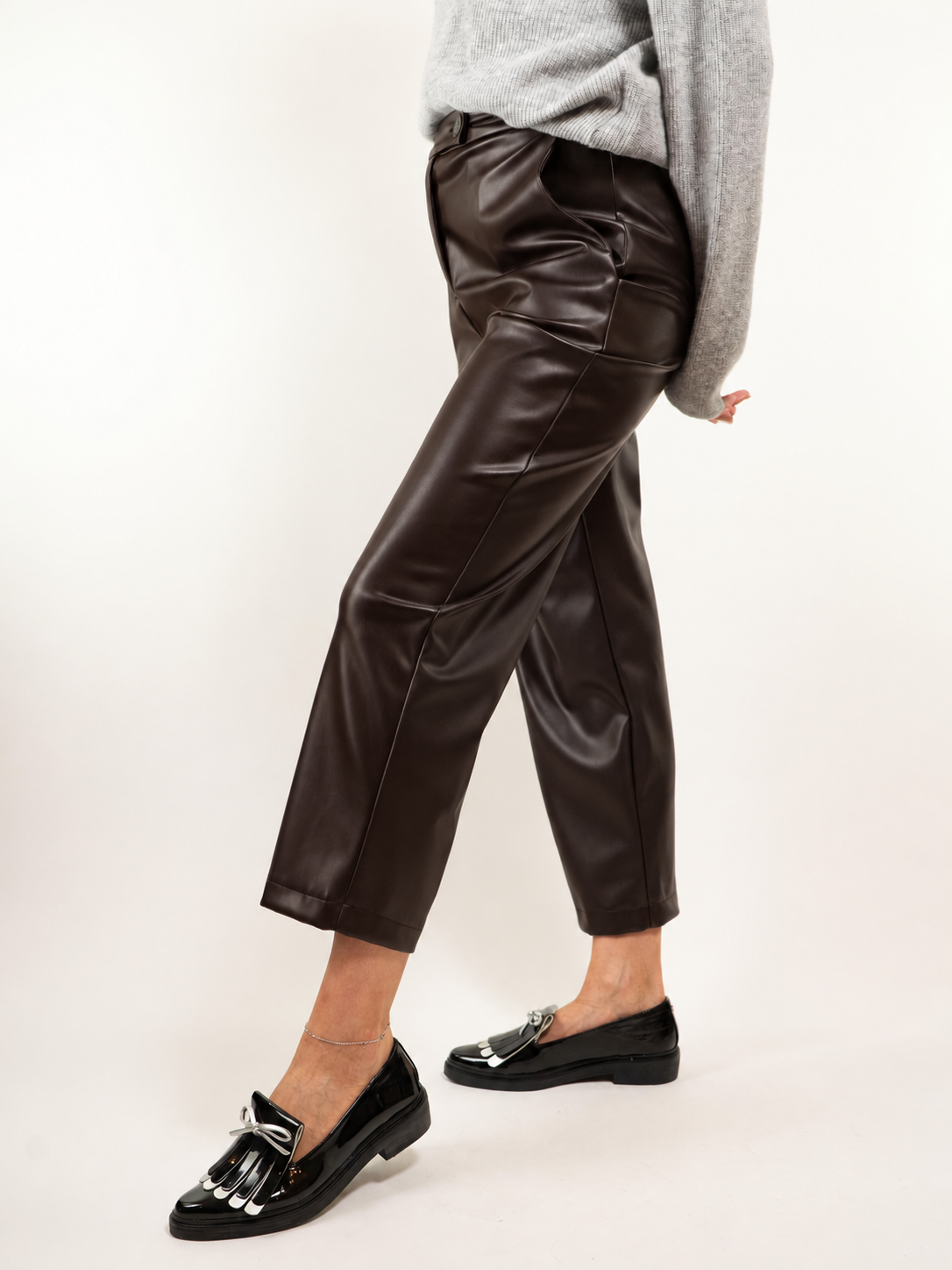 PANTALONE ECOPELLE CON MEZZO ELASTICO