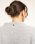 Maglia coste inglese scollo a cratere in misto lana e cashmere