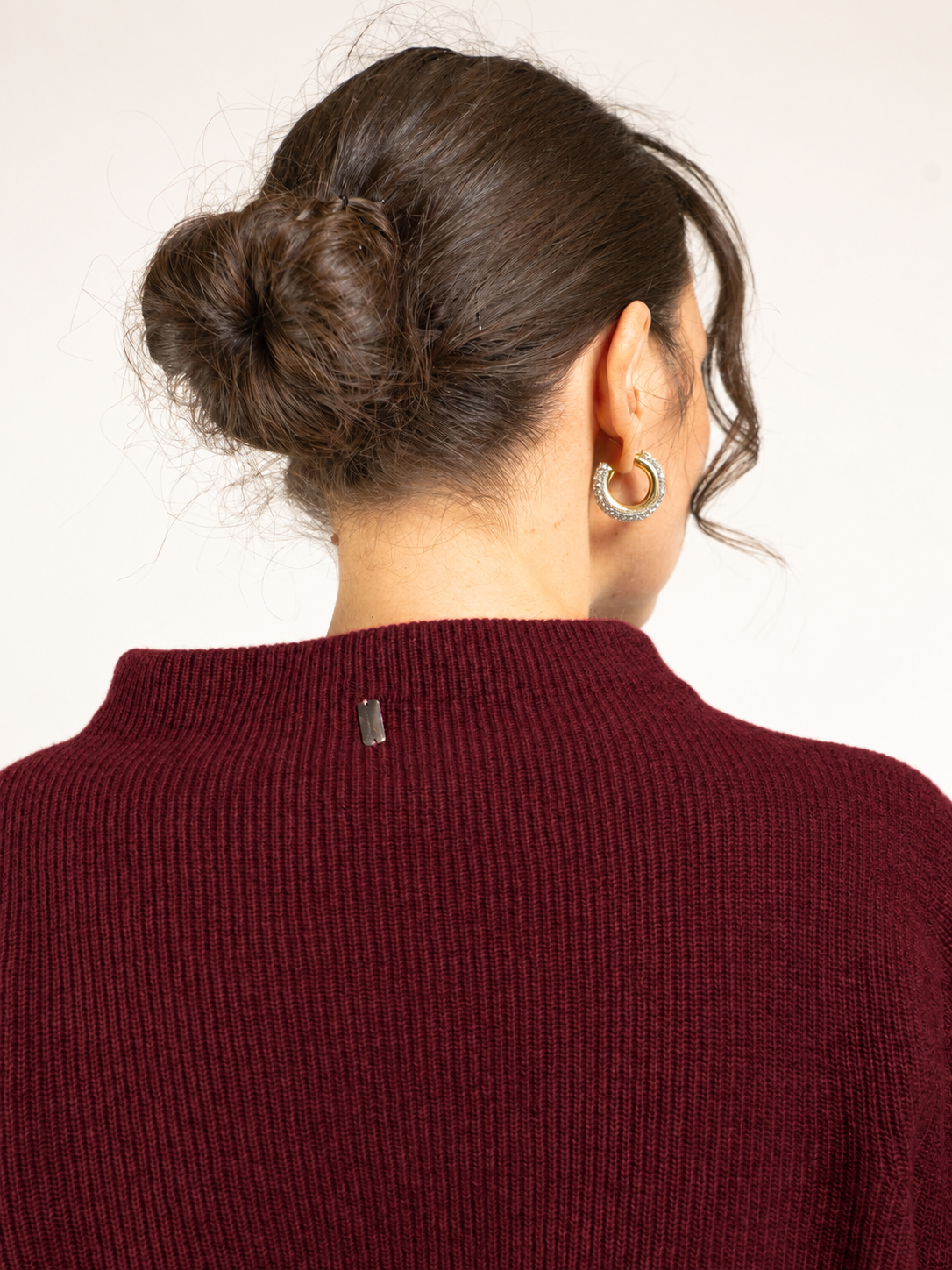Maglia coste inglese scollo a cratere in misto lana e cashmere