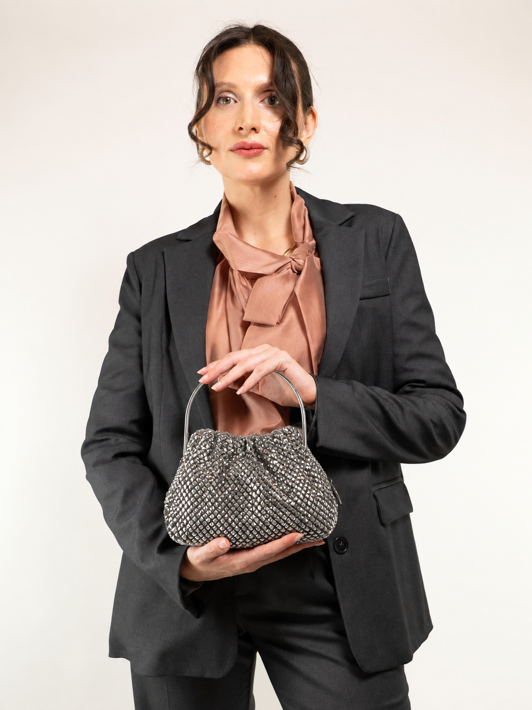 BORSA MORBIDA DI STRASS CON MANICO RIGIDO